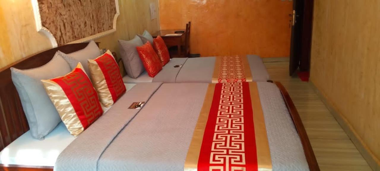 Hotel Restaurant Constellation Tchang Exterior foto